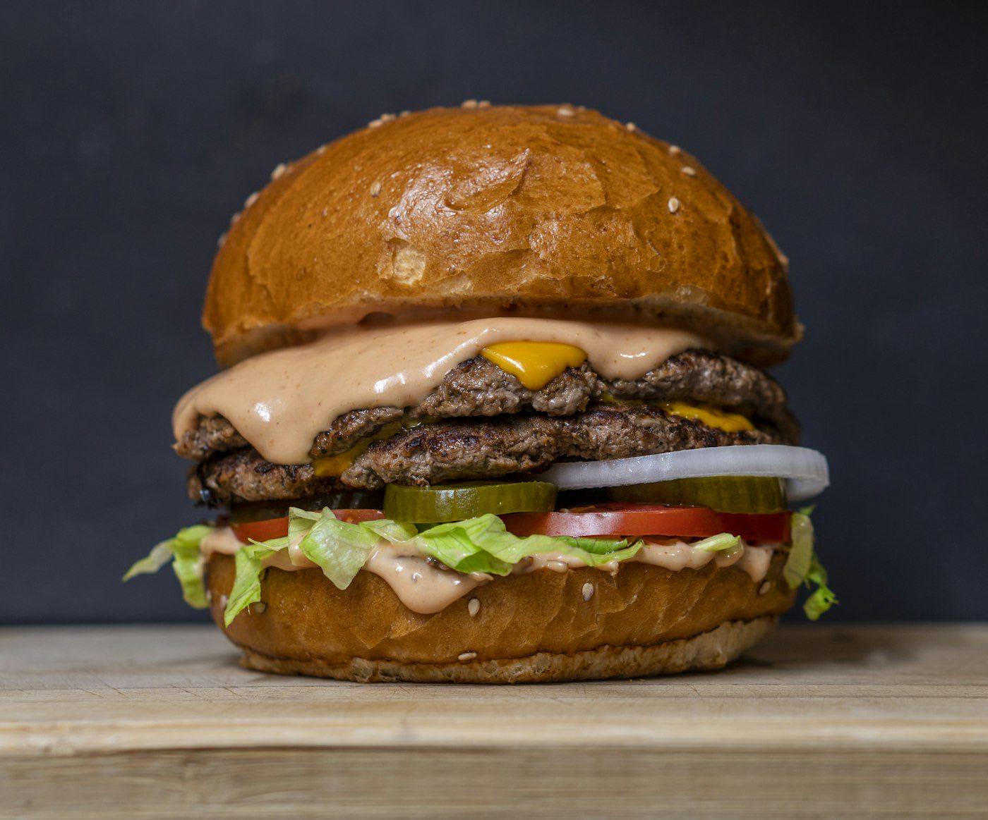 Izgara köfteli burger